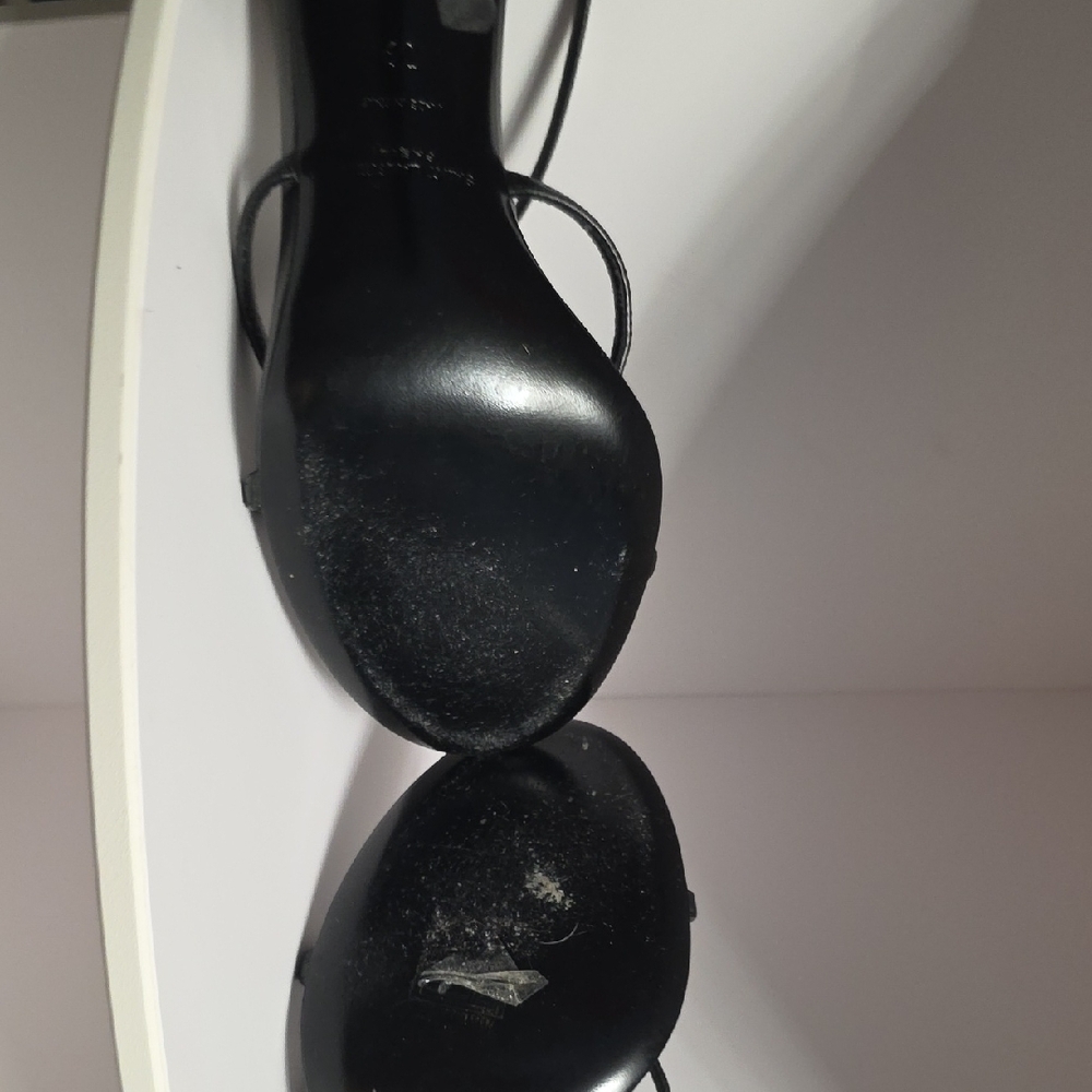 Yves Saint Laurent Cassandra Black Heels with Gold Logo - Picture 4 of 4